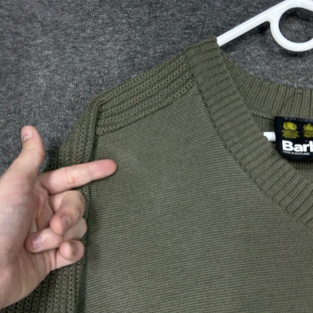 Barbour Sweater Mens XL Green V-neck D675 Fine Knit Pure New Wool Scotland - Picture 6 of 13